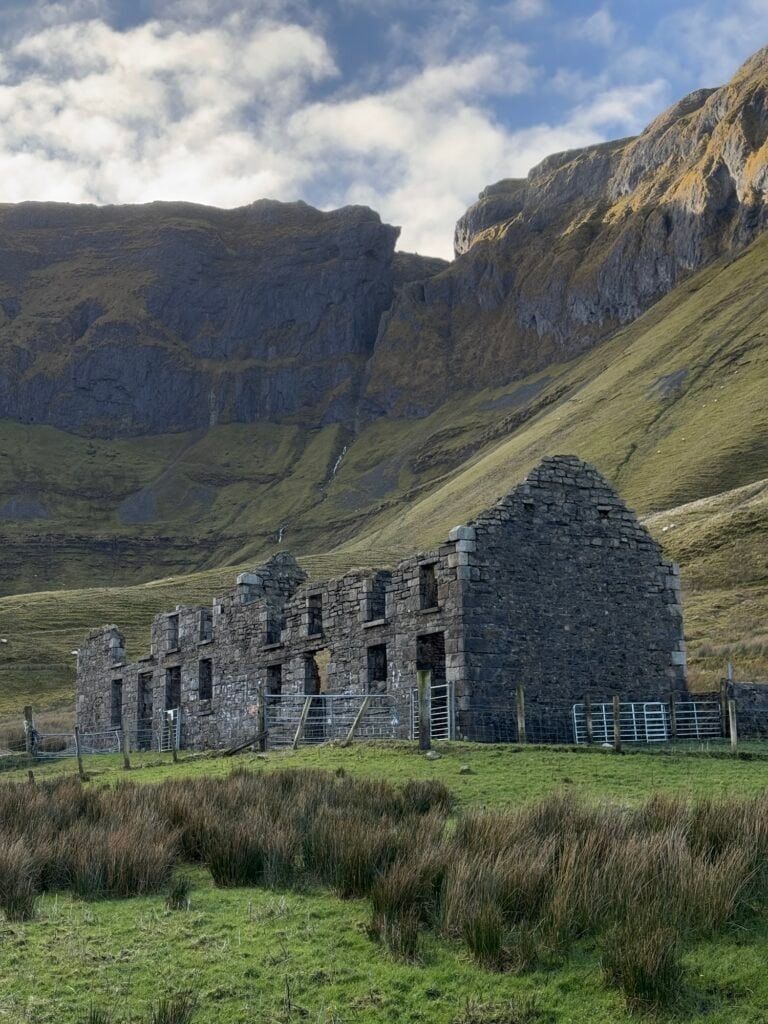 An old ruin along Gleniff Horsehoe in County Sligo, Ireland